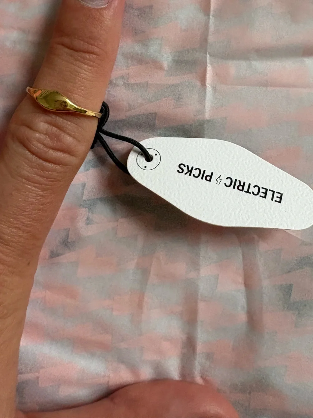 Electric picks Gold Slim Band Ring